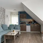 شقة Mit Schloesserblick In I Grosse Dachterrasse I Parkplatz Kostenfrei دريسدن
