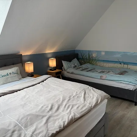 Mit Schloesserblick In I Grosse Dachterrasse I Parkplatz Kostenfrei Apartment Dresden