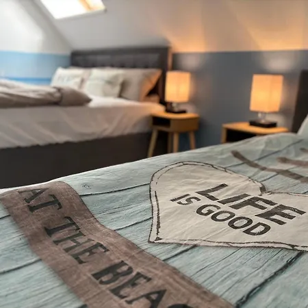 Apartment Mit Schloesserblick In I Grosse Dachterrasse I Parkplatz Kostenfrei *