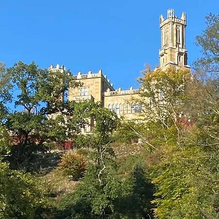 Mit Schloesserblick In I Grosse Dachterrasse I Parkplatz Kostenfrei Διαμέρισμα