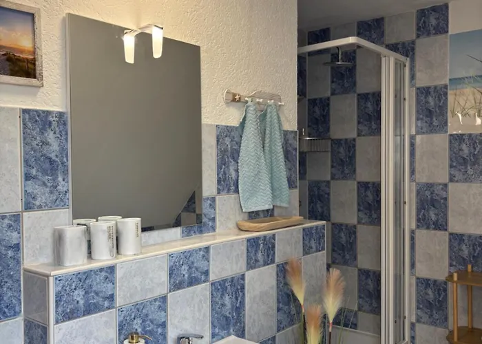 Mit Schloesserblick In I Grosse Dachterrasse I Parkplatz Kostenfrei دريسدن