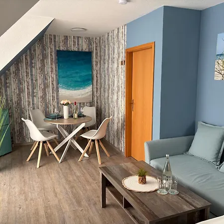 Appartement Mit Schloesserblick In I Grosse Dachterrasse I Parkplatz Kostenfrei *