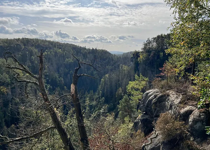Appartement Mit Schloesserblick In I Grosse Dachterrasse I Parkplatz Kostenfrei *